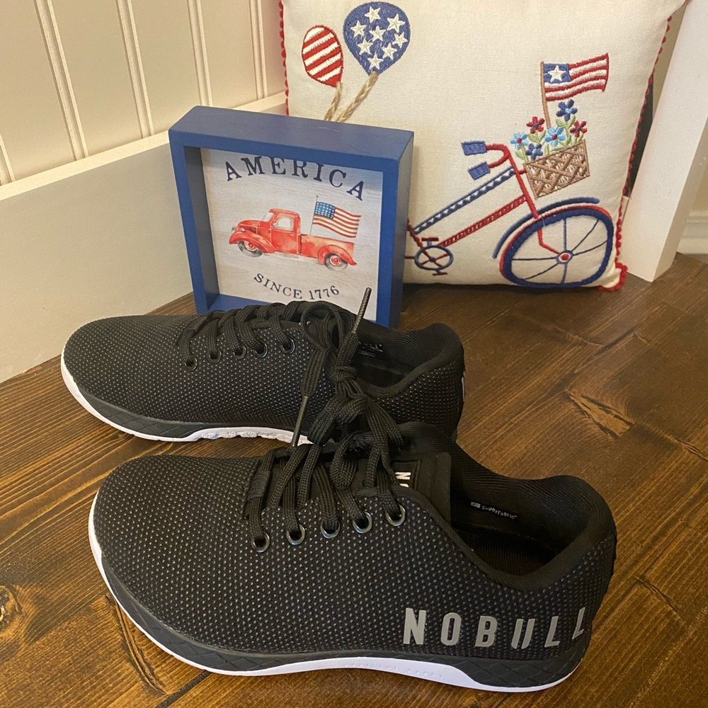 Black and White Trainers (Women’s)